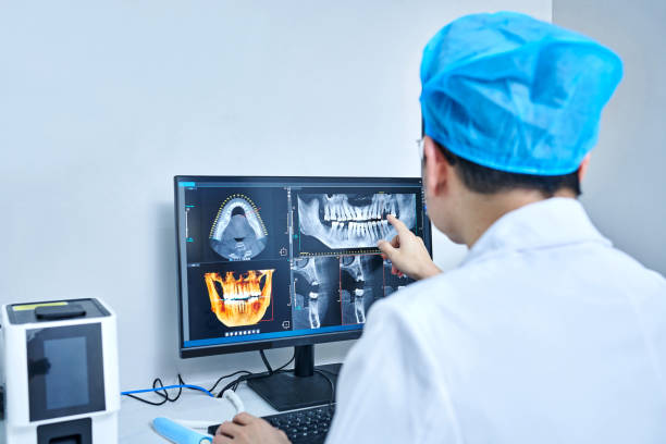 Best Emergency Dentist for Knocked-Out Tooth in Essexville, MI