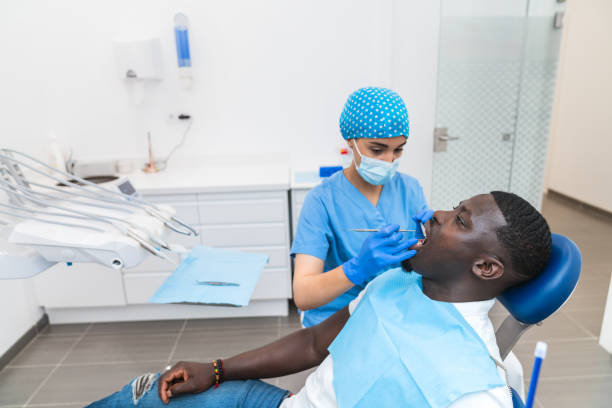 Best Emergency Dentist for Knocked-Out Tooth in Essexville, MI